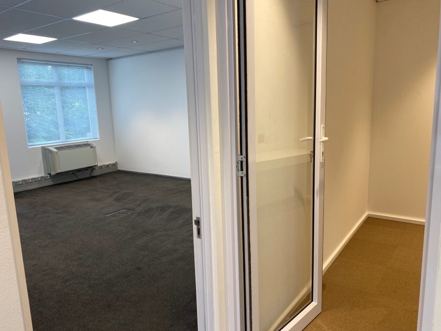 To Let Commercial Property for Rent in Mouille Point Western Cape